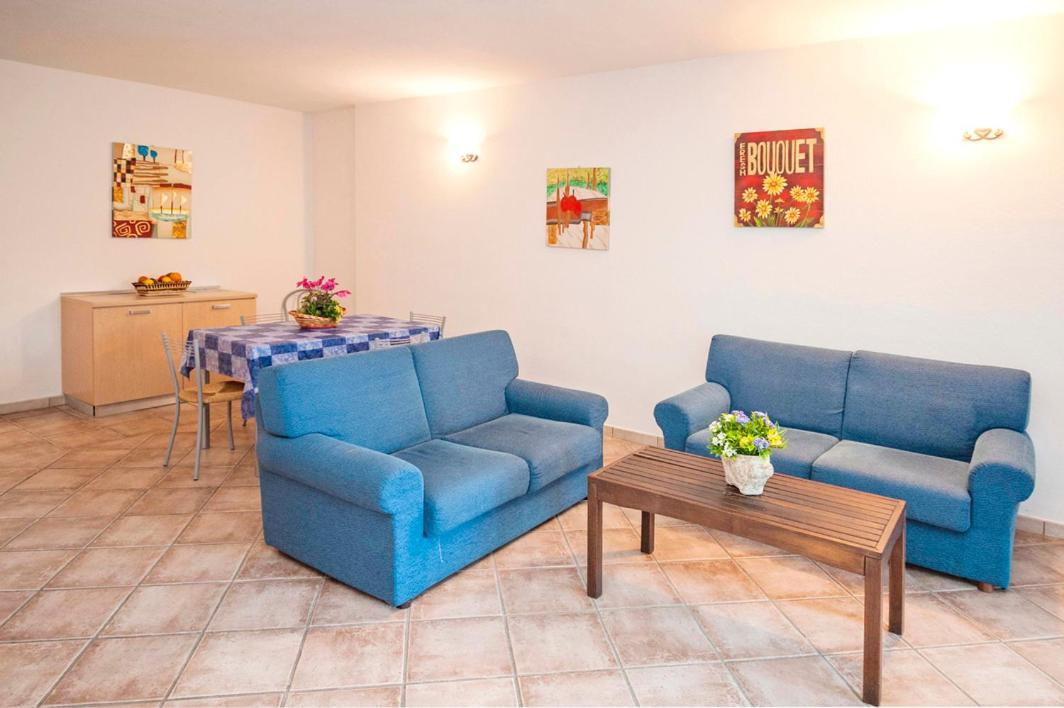 Residence Lu Soli Budoni Affitti エクステリア 写真