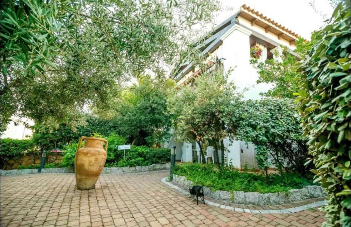 Residence Lu Soli Budoni Affitti エクステリア 写真